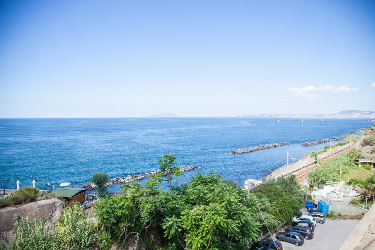 Casa Restino Bed and Breakfast Torre del Greco Buitenkant foto